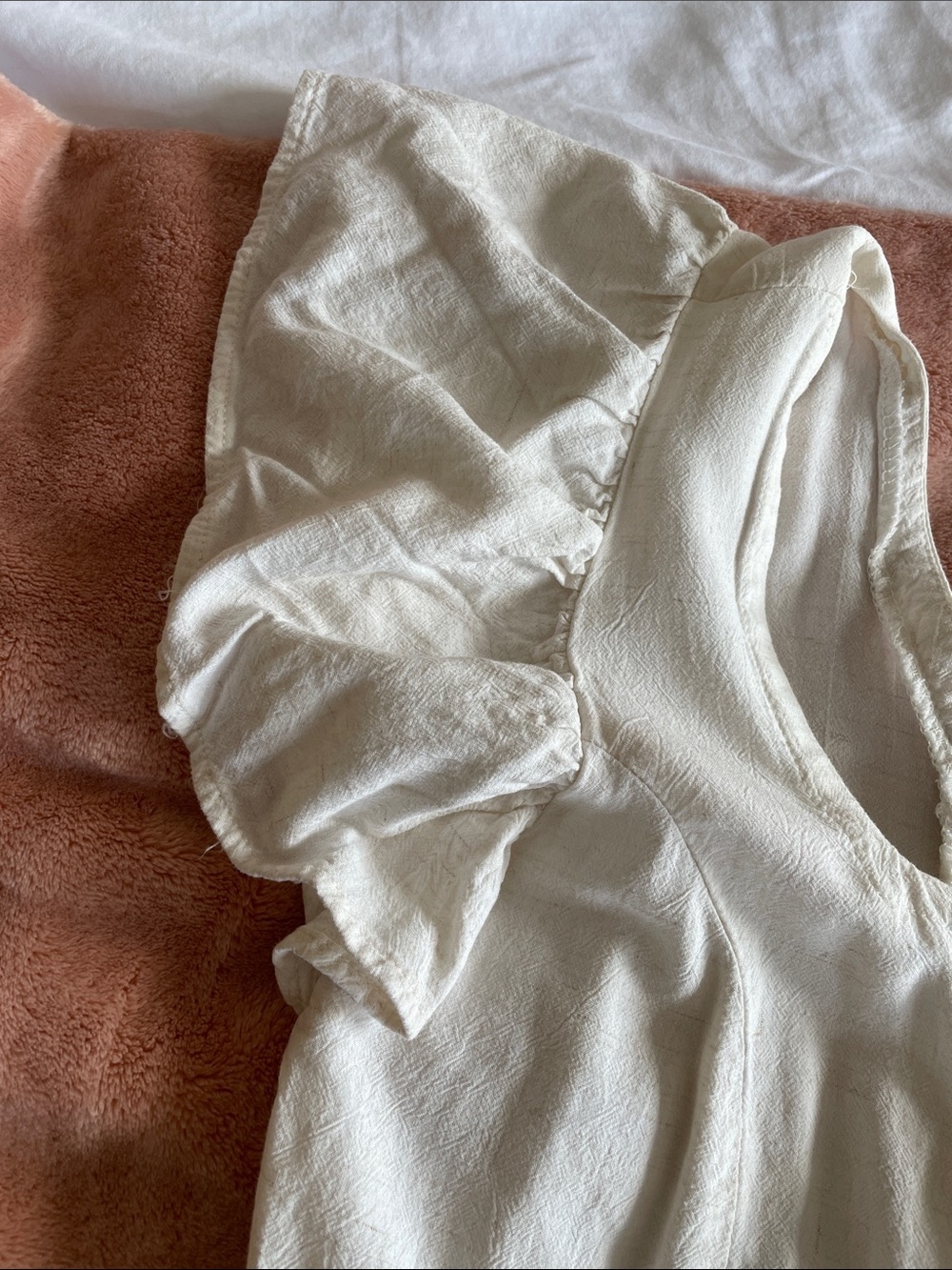 Universal Thread Cream Ruffle Sleeve Button-Front Top - Picture 4 of 9